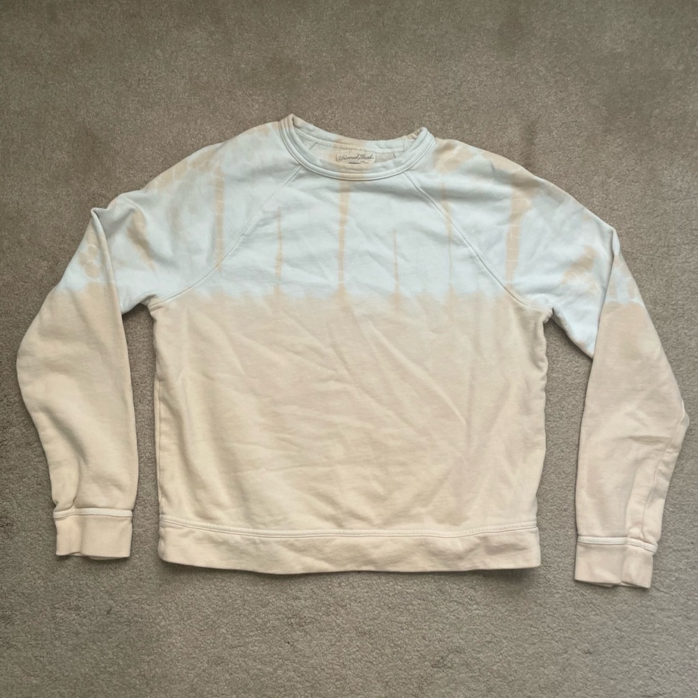 girls cute tie dye crewneck!